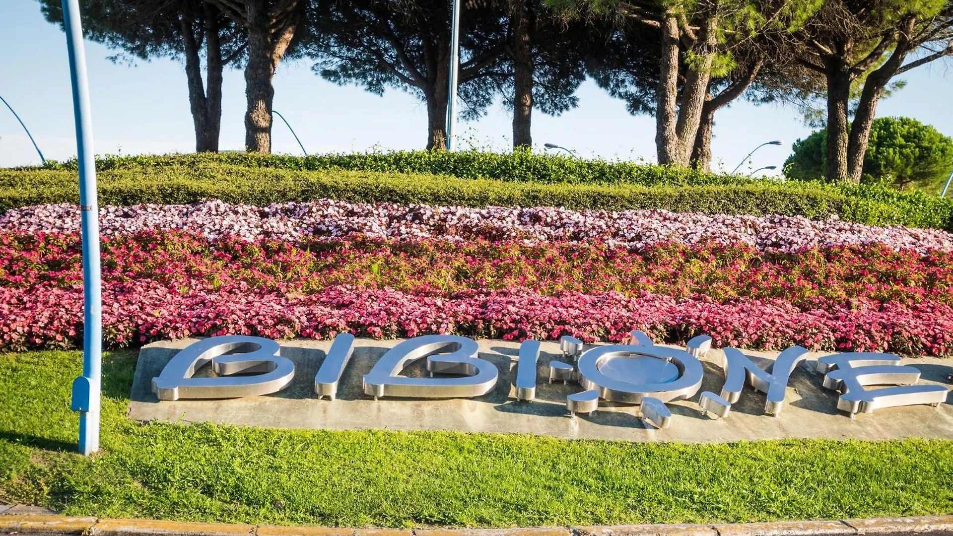 Enjoy Your Stay Only 100M From The Sea - Beahost Bibione 0*,  Italy